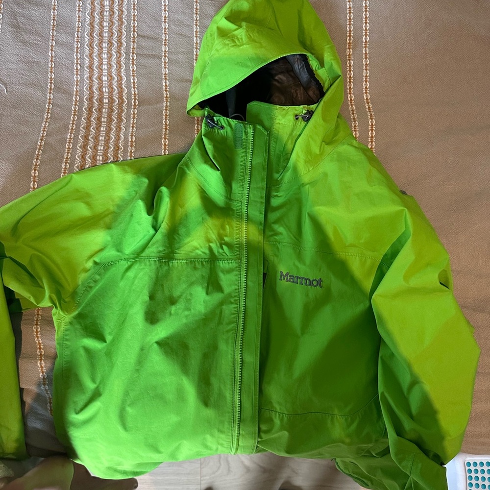 Marmot Kids Vibrant Green Raincoat